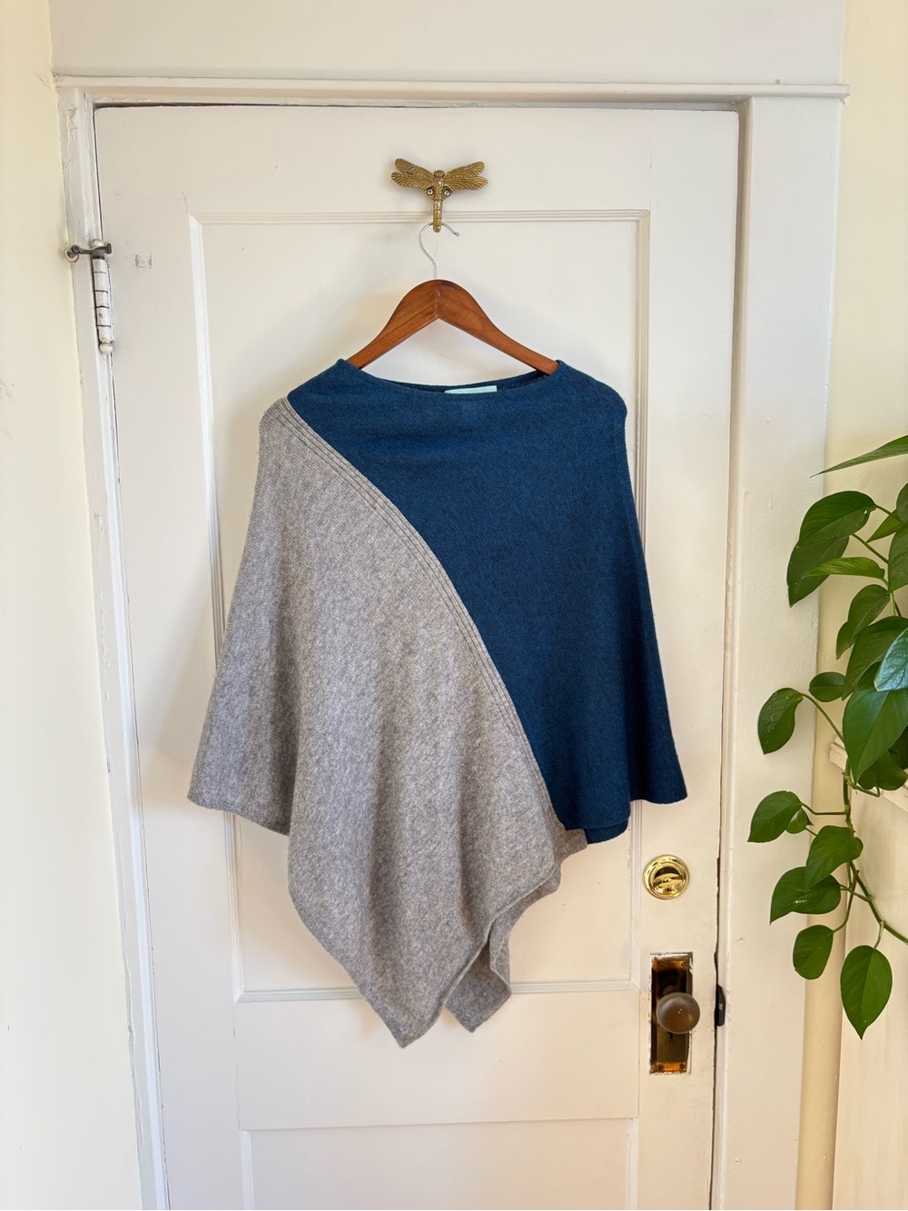 Celeste Wool Cashmere Blend Colorblock Teal/Slate Knit‎ Poncho - One Size